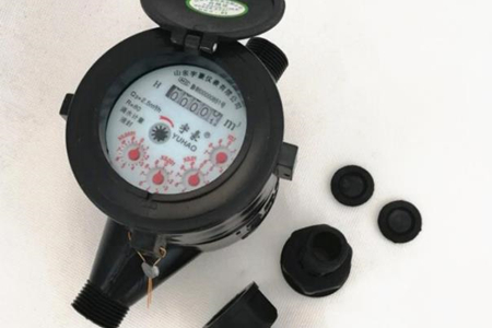 遠(yuǎn)傳水表廠家告訴你選擇水表時需要考慮這些因素！